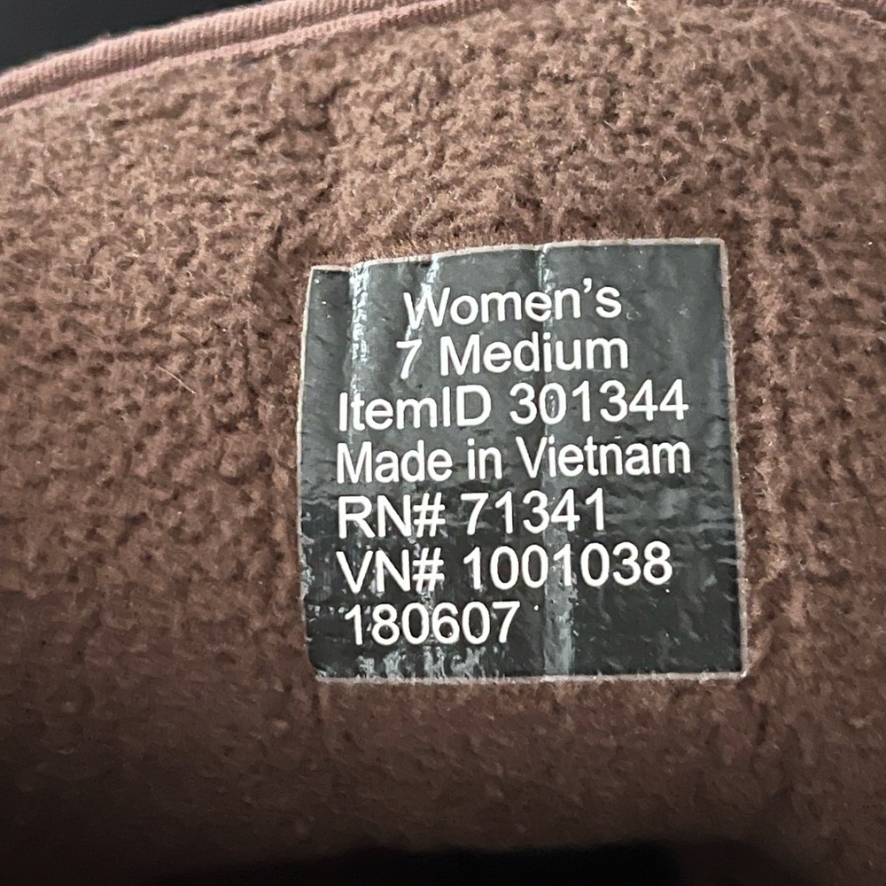 LL Bean Bar Harbor Trek 2.5 Waterproof Boot - Picture 5 of 5